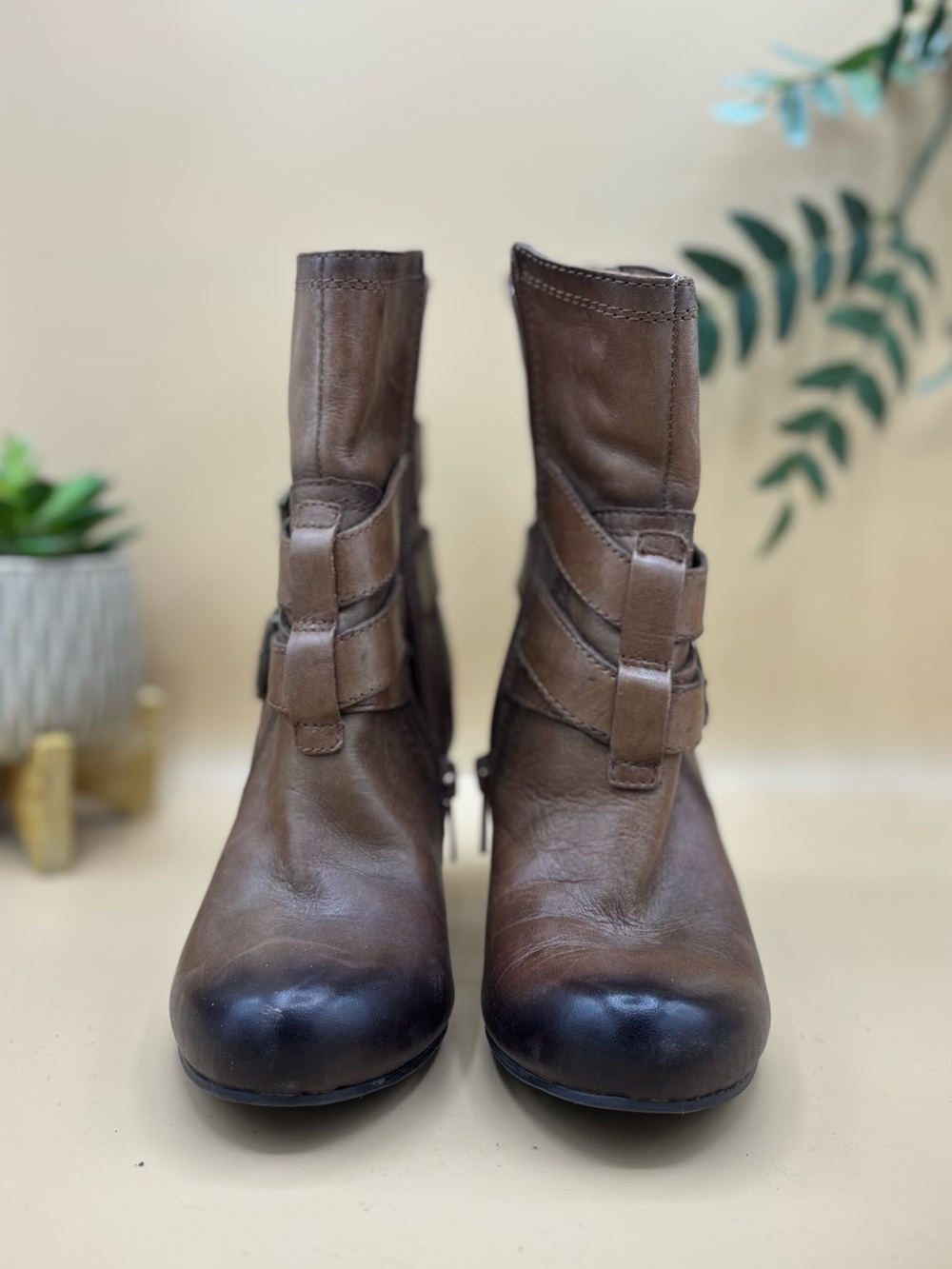Arturo Chiang Brown Leather Buckle Ankle Boots Women’s Size 5.5M